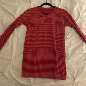 Lululemon long sleeve shirt